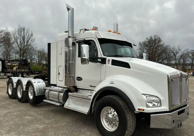 2021 Kenworth T880 photo 3