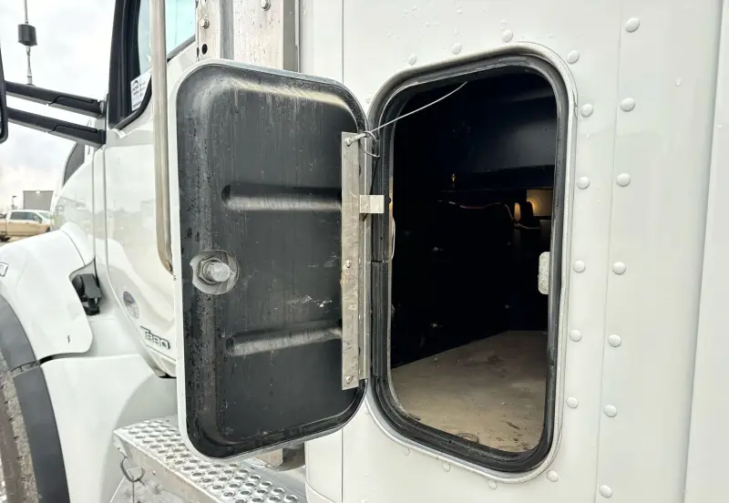 2021 Kenworth T880 photo 108