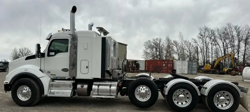2021 Kenworth T880 photo 8