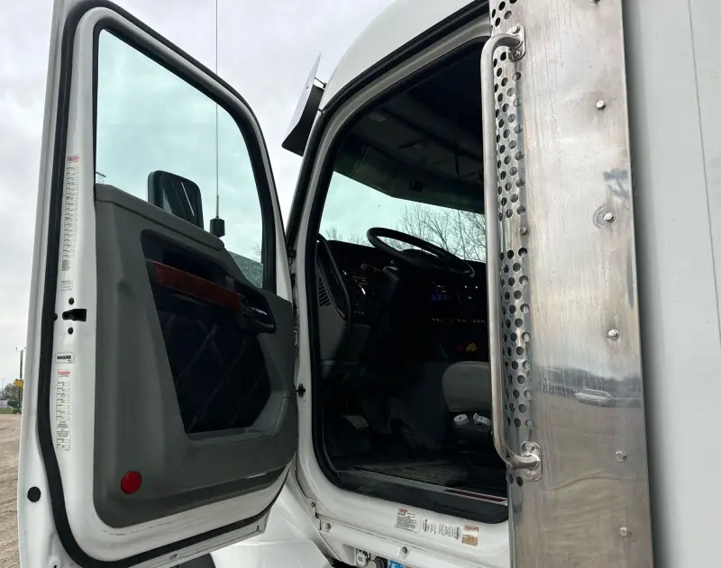 2021 Kenworth T880 photo 67