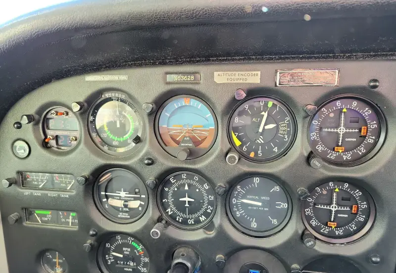 1982 Cessna 172P Skyhawk II photo 54