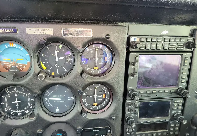 1982 Cessna 172P Skyhawk II photo 48