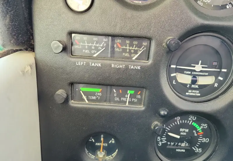 1982 Cessna 172P Skyhawk II photo 59