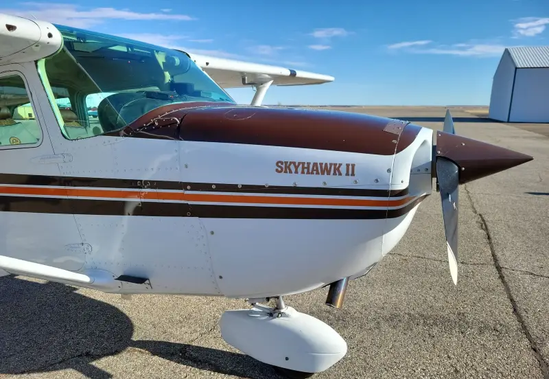 1982 Cessna 172P Skyhawk II photo 7