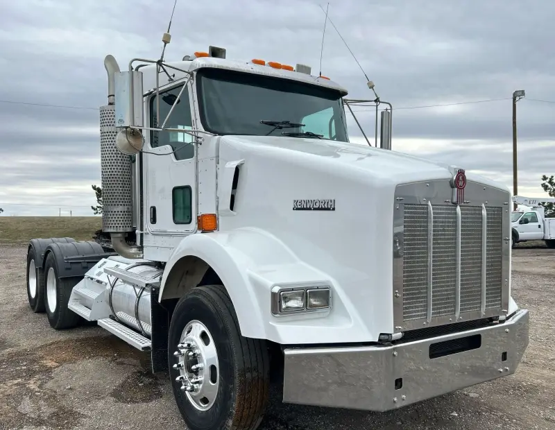 2007 Kenworth T800 photo 3