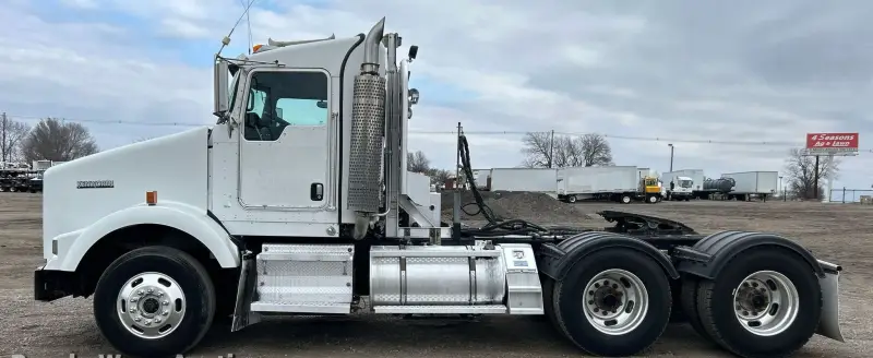 2007 Kenworth T800 photo 8