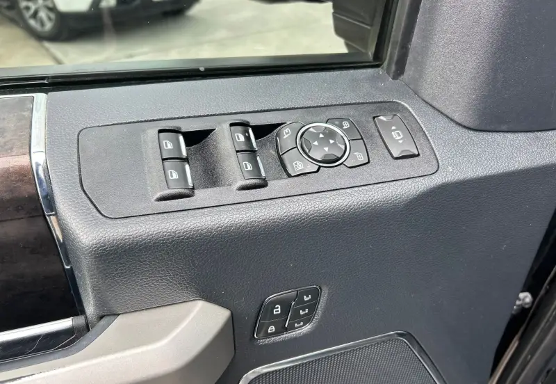 2022 Ford F250 Super Duty photo 13