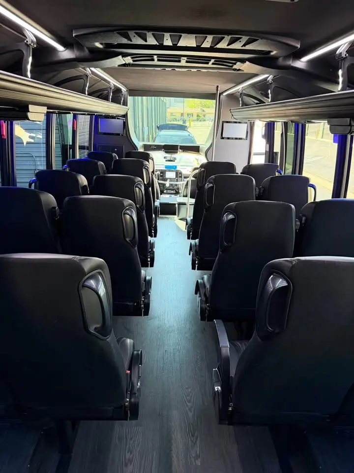 2024 Ford F600 Grech GM33 Executive Shuttle photo 12