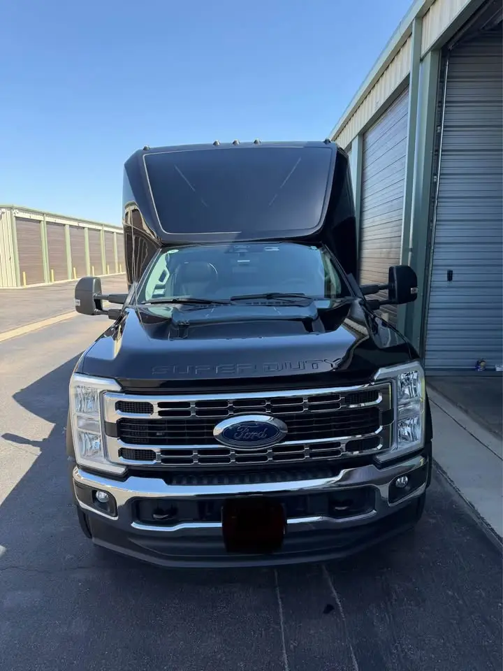 2024 Ford F600 Grech GM33 Executive Shuttle photo 9