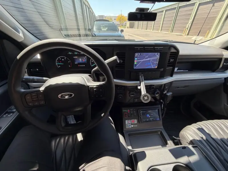 2024 Ford F600 Grech GM33 Executive Shuttle photo 10