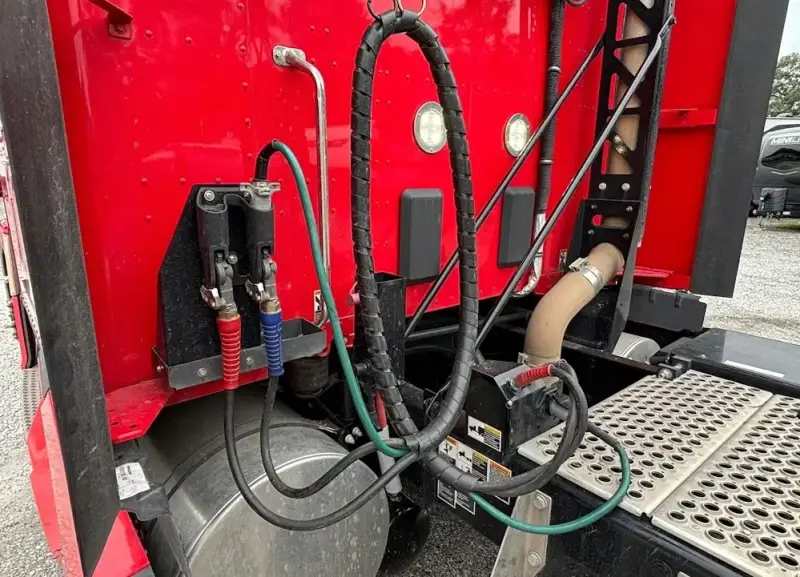 2023 Kenworth T680 photo 25