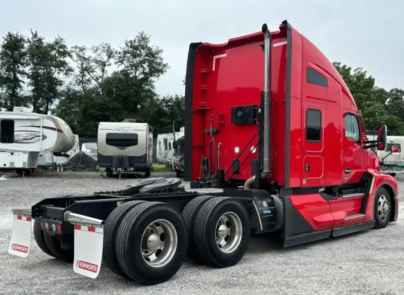2023 Kenworth T680 photo 6
