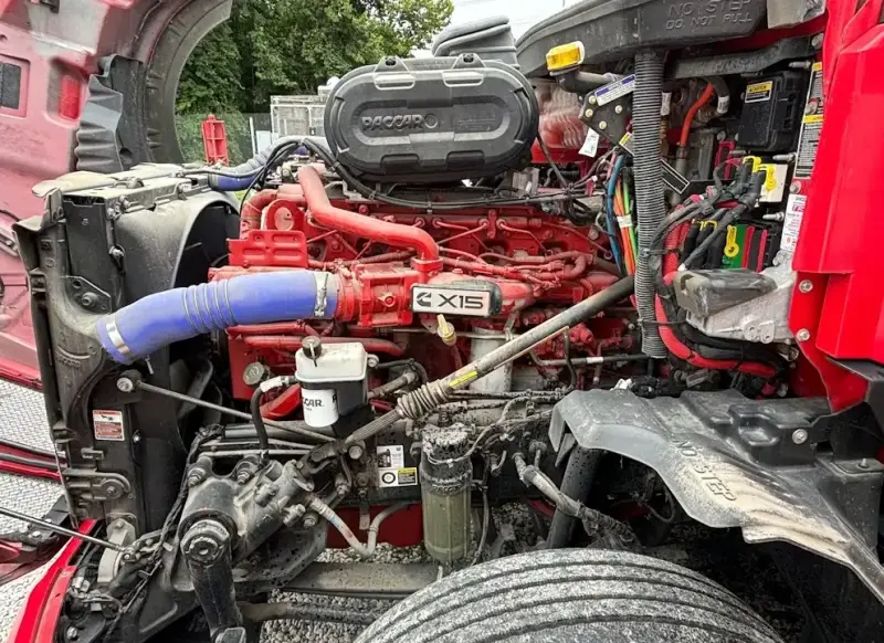 2023 Kenworth T680 photo 35