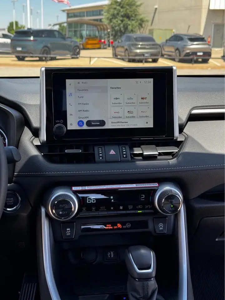 2025 Toyota RAV4 XLE Premium photo 3