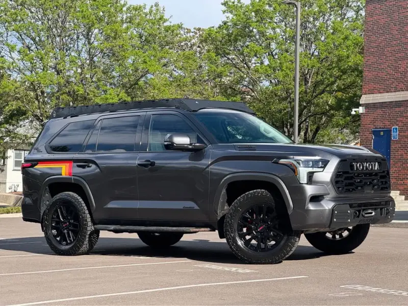 2023 Toyota Sequoia Limited TRD Off-Road photo 13