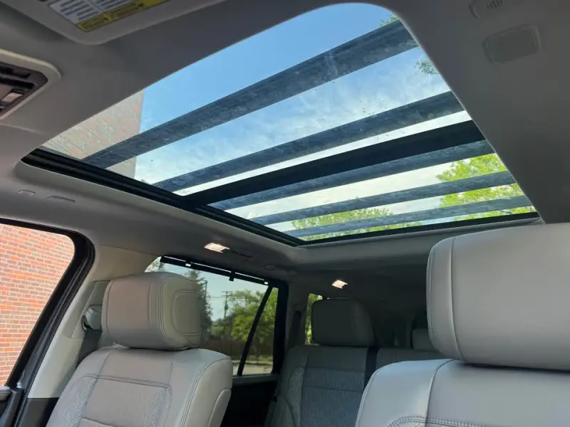 2023 Toyota Sequoia Limited TRD Off-Road photo 19