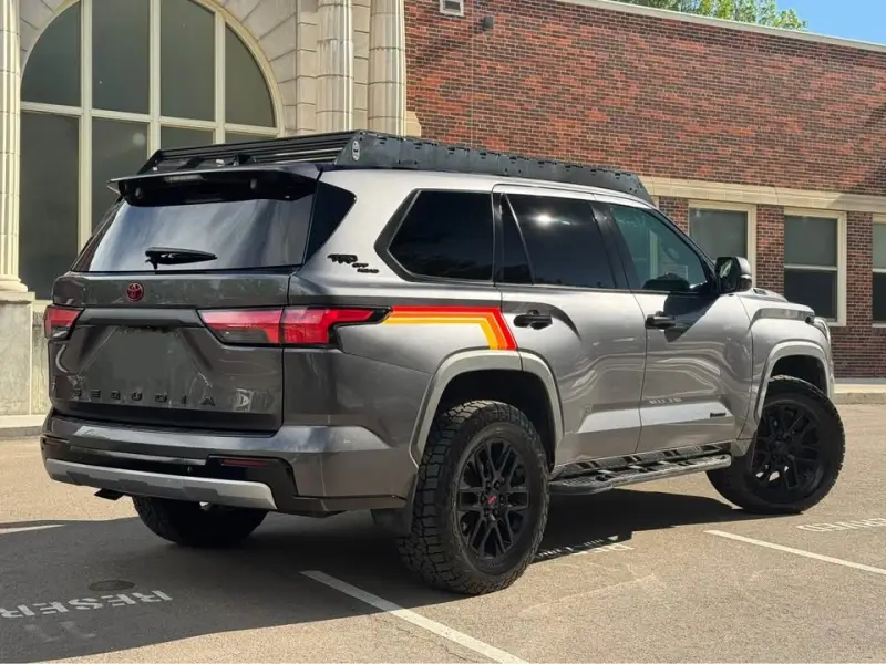 2023 Toyota Sequoia Limited TRD Off-Road photo 7