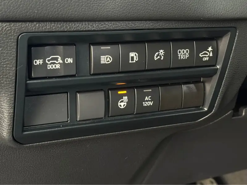 2023 Toyota Sequoia Limited TRD Off-Road photo 12