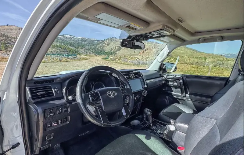2020 Toyota 4Runner Venture Edition photo 26