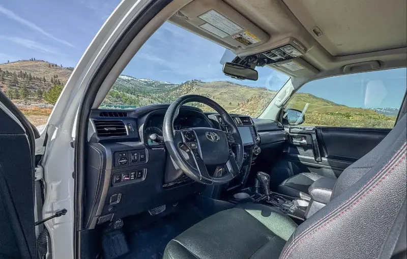 2020 Toyota 4Runner Venture Edition photo 27