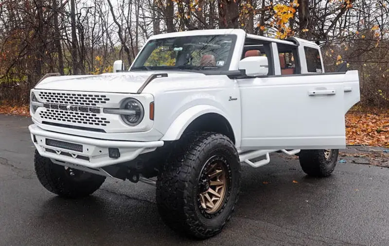 2023 Ford Bronco Outer Banks photo 15