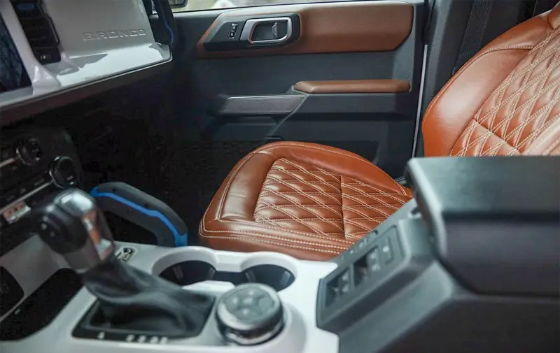 2023 Ford Bronco Outer Banks photo 29