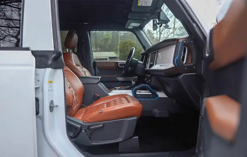 2023 Ford Bronco Outer Banks photo 37
