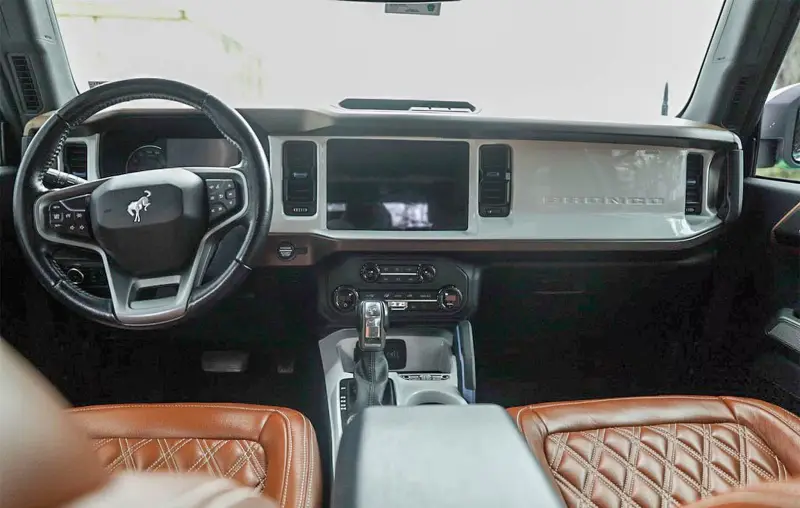 2023 Ford Bronco Outer Banks photo 55