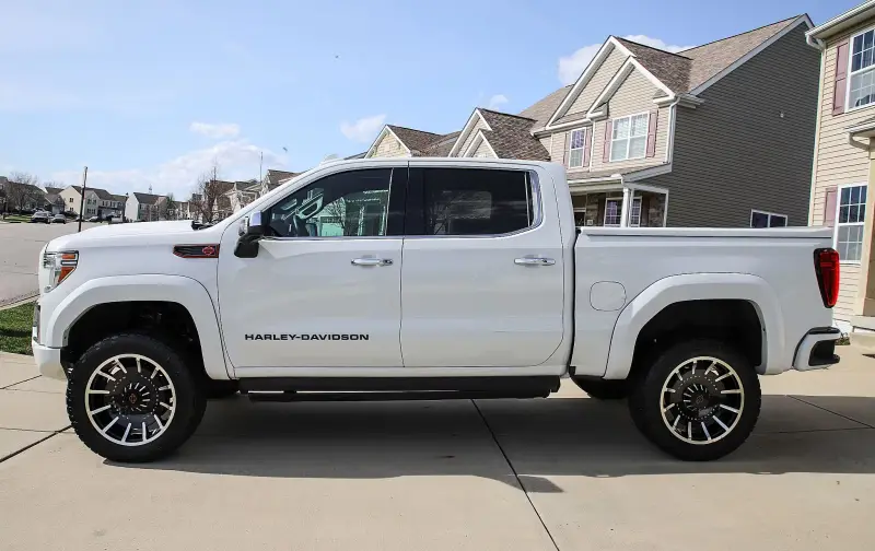 2021 GMC Sierra 1500 SLT Harley Davidson Edition photo 2