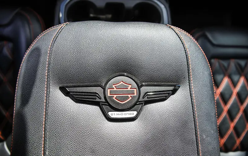 2021 GMC Sierra 1500 SLT Harley Davidson Edition photo 28