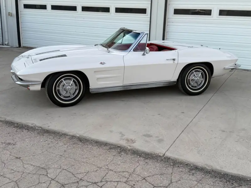 1963 Chevrolet Corvette Convertible photo 6